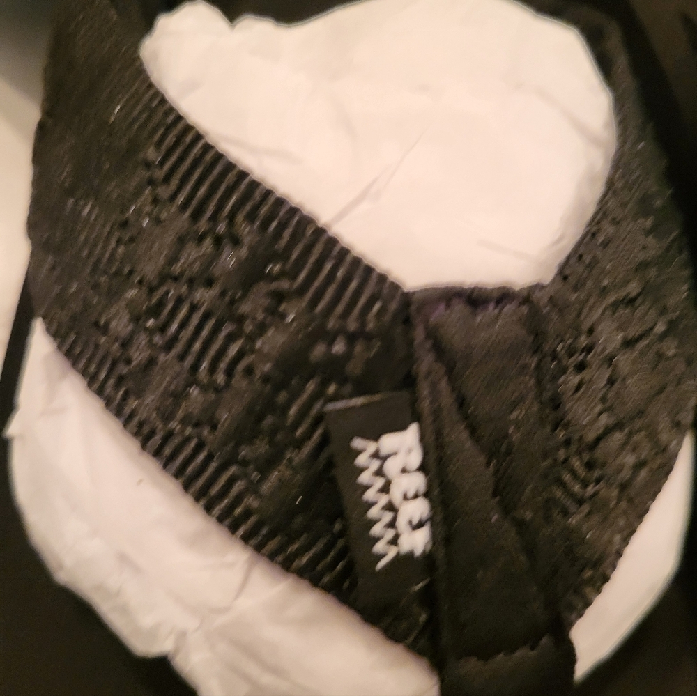 Black Reef Flip Flops - Picture 4 of 4
